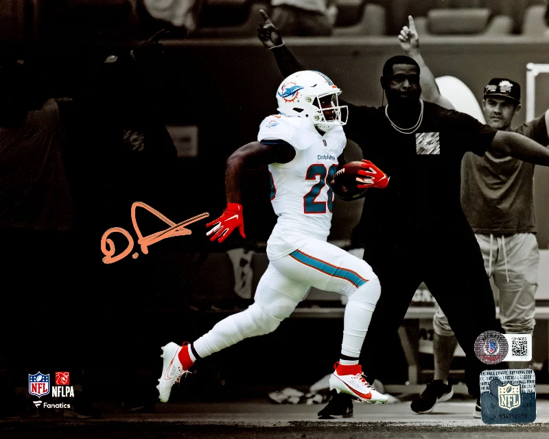 Rugby Helmet With Custom Helmet Shields-De'Von Achane Autographed 8x10 Photo Miami Dolphins Spotlight Beckett BAS Witness